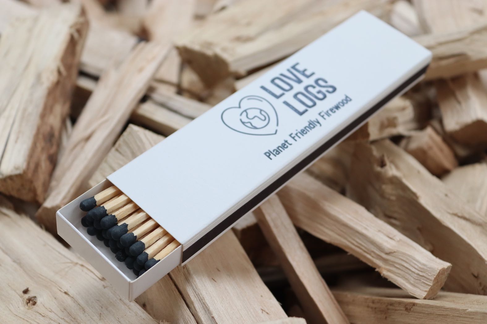 Extra Long Matches – Love Logs